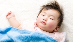 10 mẹo giúp giữ an toàn cho trẻ nhỏ trong khi ngủ